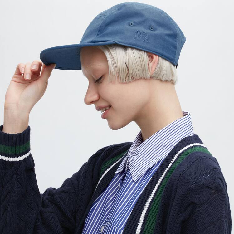 Uniqlo Jw Anderson Caps Panske Modre | DCVOAE-193