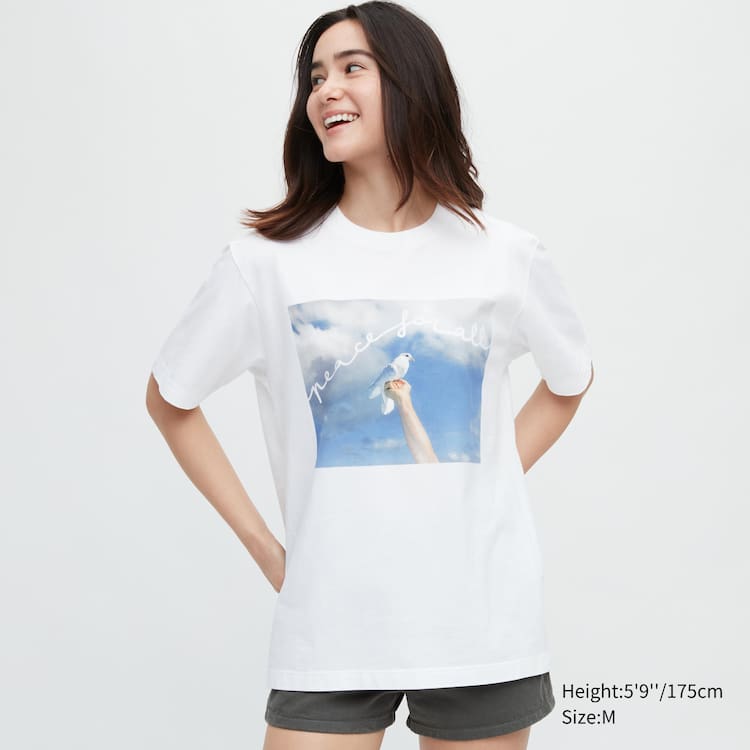 Uniqlo Peace For All Ut Grafika (Cristina De Middel) Tricko Panske Biele | JSLYOW-638