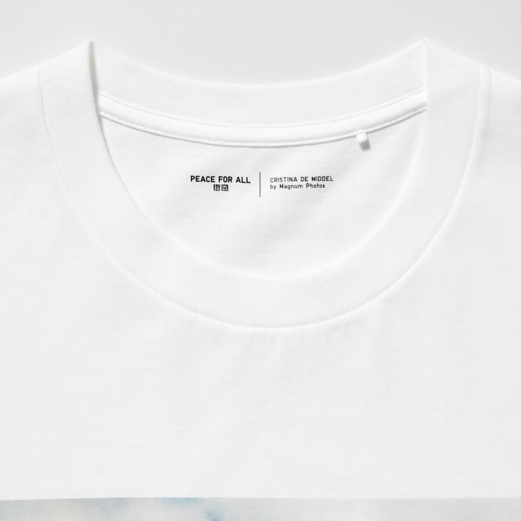 Uniqlo Peace For All Ut Grafika (Cristina De Middel) Tricko Panske Biele | JSLYOW-638