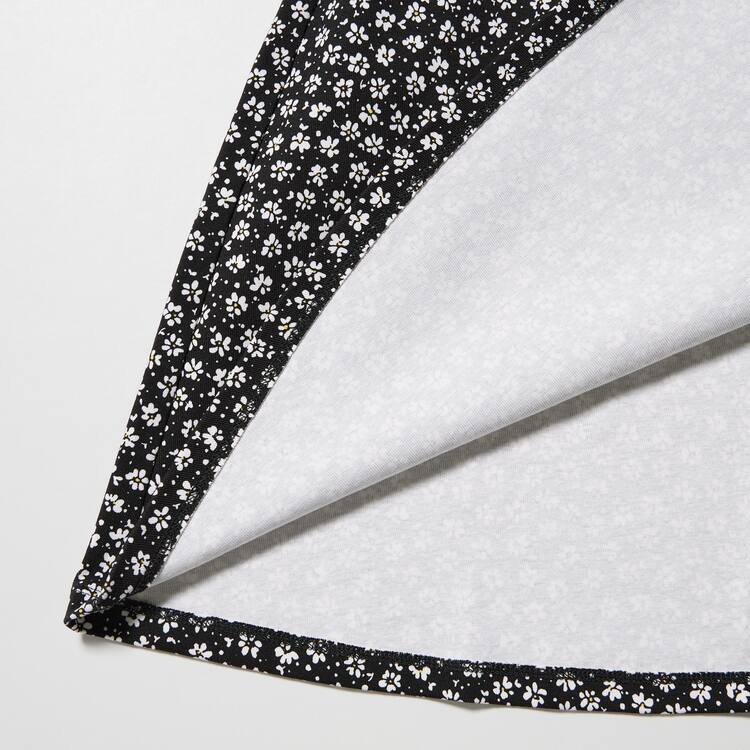 Uniqlo Printed Kratke Sleeved Flared Saty Damske Čierne | BTLVKW-326
