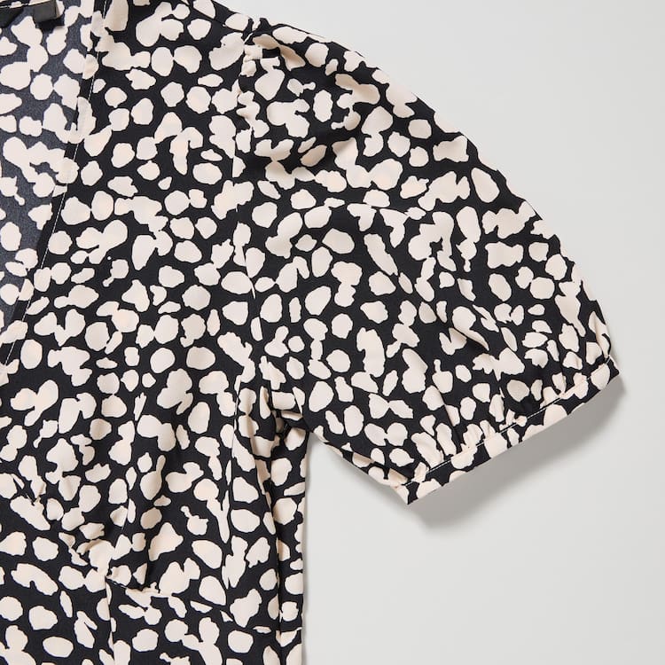 Uniqlo Printed V Neck Kratke Sleeved Mini Saty Damske Biele Čierne | AKFMSR-318