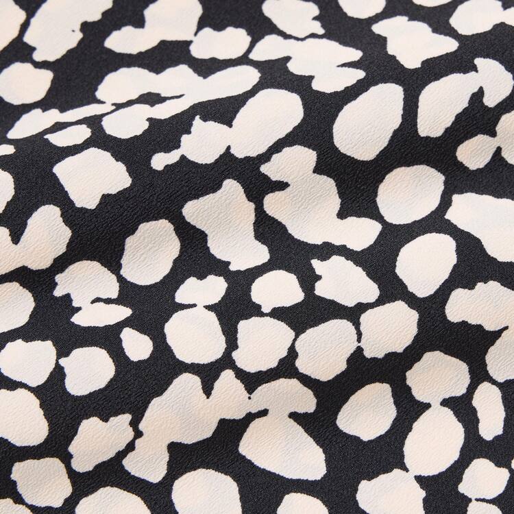 Uniqlo Printed V Neck Kratke Sleeved Mini Saty Damske Biele Čierne | AKFMSR-318