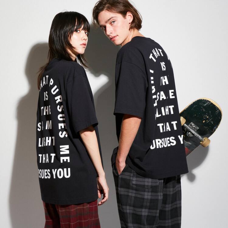 Uniqlo The Message Ut Grafika (Cali Dewitt) Mikiny Panske Čierne | FMZSQY-678