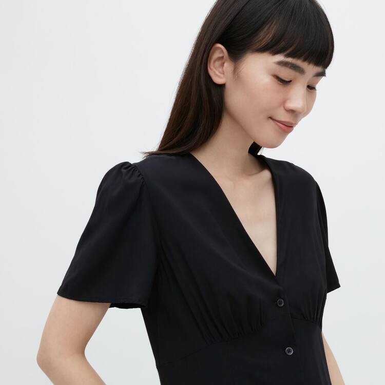 Uniqlo V Neck Kratke Sleeved Flared Saty Damske Čierne | RHSFGI-081
